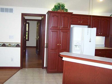 13505 W Georgetown Rd, Columbus, IN 47201 - photo 7