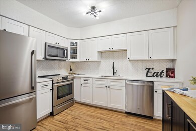 Skyline Square North and South unit 1719N, Baileys Crossroads, VA 22041 - photo 5