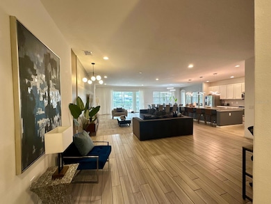 6004 Oak Green Loop, Davenport, FL 33837 - photo 3