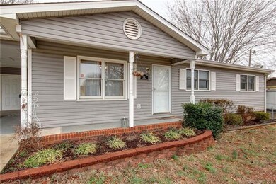 242 Scotts Creek Rd, Statesville, NC 28625 - photo 2