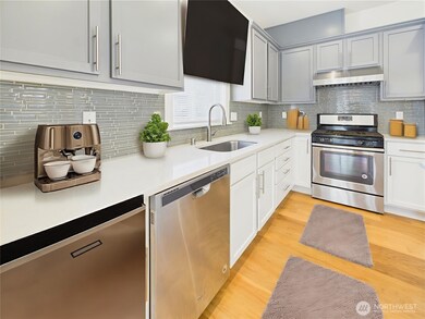 14419 45th Ln S, Tukwila, WA 98168 - photo 6