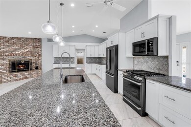 911 Wee Burn Place, Sarasota, FL 34243 - photo 5