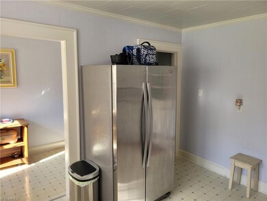 1237 Winslow Ave, Asheboro, NC 27205 - photo 6