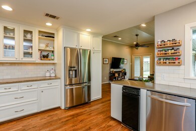 2018 Lamonte Ln, Houston, TX 77018 - photo 6