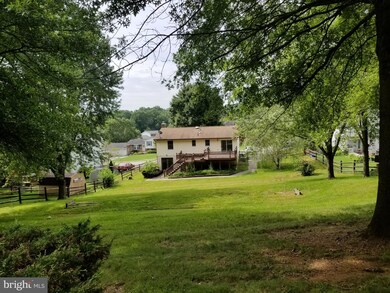 2050 Stillwater Rd, Sykesville, MD 21784 - photo 4