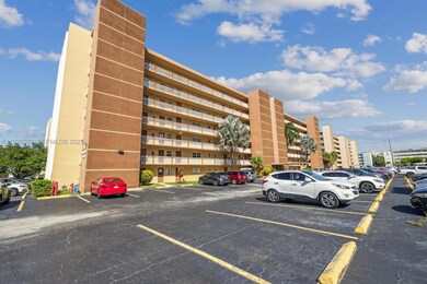 610 NE 12th Ave unit 304, Hallandale Beach, FL 33009 - photo 4