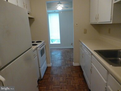 11055 Camfield Ct unit 8C-201, Manassas, VA 20109 - photo 4