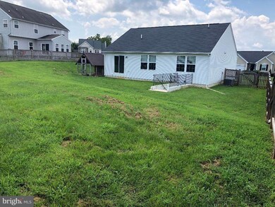 32 Bugatti Ct, Inwood, WV 25428 - photo 5