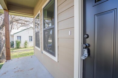 1138 Alvarado St unit B, Cleburne, TX 76031 - photo 6