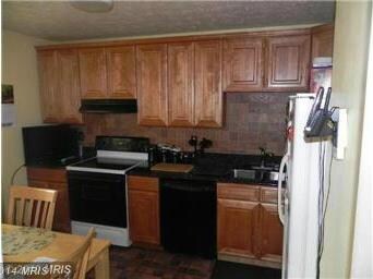 7835 Suiter Way, Hyattsville, MD 20785 - photo 2