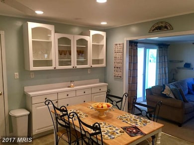 12614 Kornett Ln, Bowie, MD 20715 - photo 4