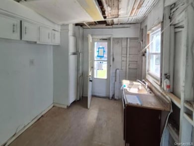 10 Hoffman St, Middletown, NY 10940 - photo 6