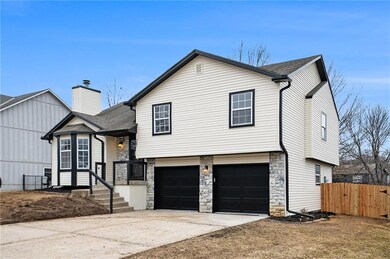 207 W Laredo Trail, Raymore, MO 64083 - photo 3