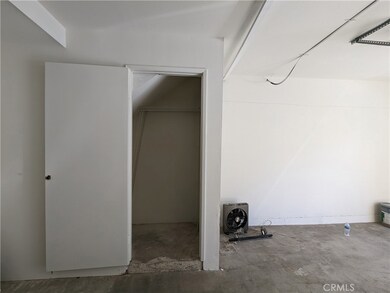 9214 1/2 Palm St, Bellflower, CA 90706 - photo 4