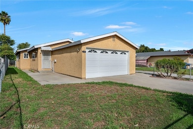 323 E 102nd St, Los Angeles, CA 90003 - photo 2