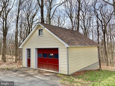 8619 N Frederick Pike, Cross Junction, VA 22625 - photo 7