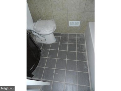 46 S Bridgeboro St unit C, Delran, NJ 08075 - photo 5