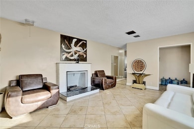 9730 S 2nd Ave, Inglewood, CA 90305 - photo 3