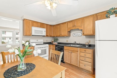 101 Donohue Rd unit 3, Dracut, MA 01826 - photo 6