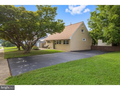 1512 Old Farm Rd, Wilmington, DE 19805 - photo 2