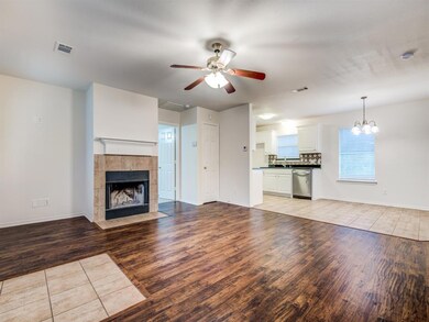 152 Avondale Ave, Azle, TX 76020 - photo 4