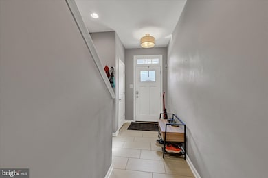 7650 Lyndon Ct, Glen Burnie, MD 21060 - photo 3