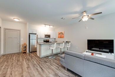 782 Riverfront Pkwy-4