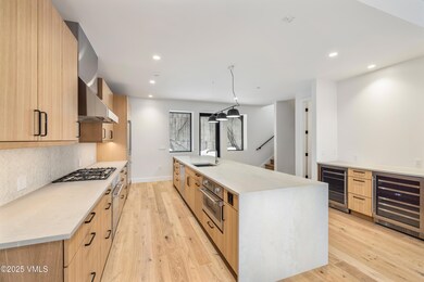 Townhome 3_9-Kitchen