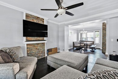 827 S 22nd St_4-SMALL
