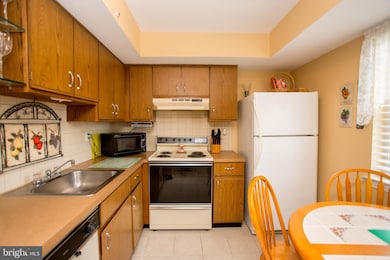 1408 Steamboat Station unit 1408, Southampton, PA 18966 - photo 5