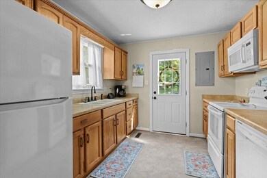 17-1846 Carlton Rd SW_17