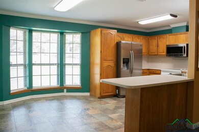 3303 Boettcher Dr, Kilgore, TX 75662 - photo 6