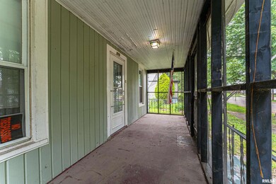 310 4th St, Lincoln, IL 62656 - photo 3