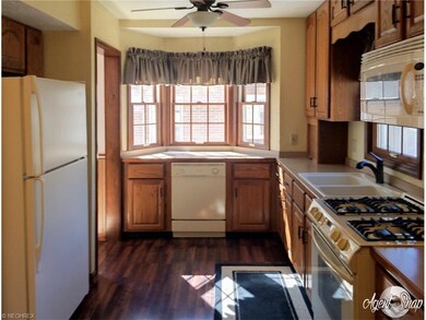 Eat-in kitchen is 18x9. Appliances  stay and kitch
