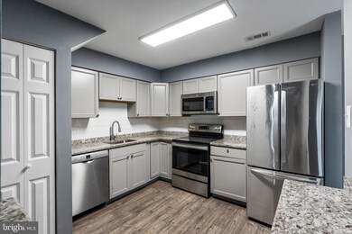 7614 Jordon Hollow Ct, Manassas, VA 20109 - photo 2