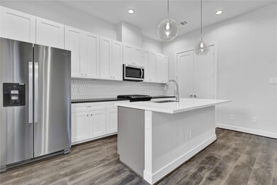 5726 White Magnolia St, Houston, TX 77091 - photo 6