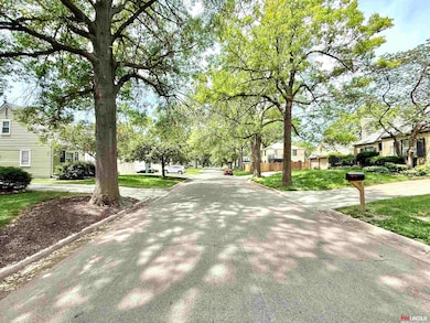 3733 C St, Lincoln, NE 68510 - photo 3