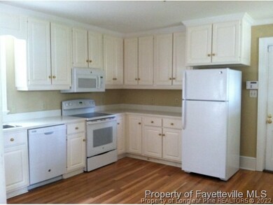 2847 Skye Dr, Fayetteville, NC 28303 - photo 4