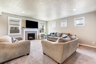 61781 SE Camellia St, Bend, OR 97702 - photo 5