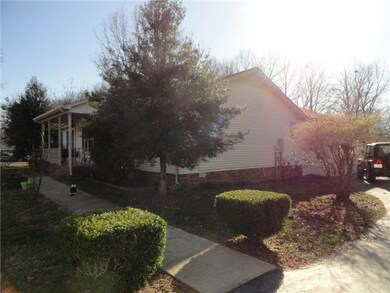 159 Cessna Ln, Shelbyville, TN 37160 - photo 3