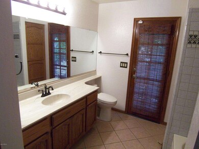 Hall Bath 2