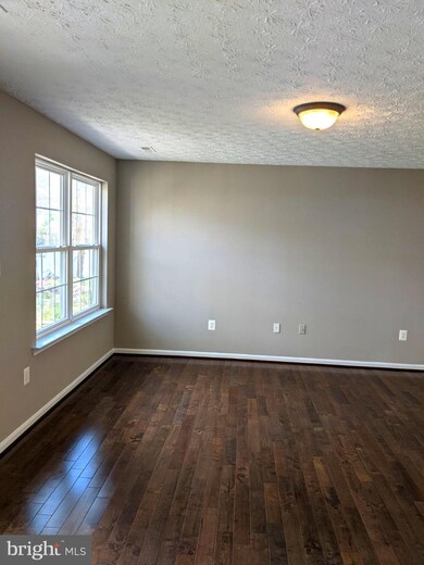 35340 Pine Ct, Mechanicsville, MD 20659 - photo 4