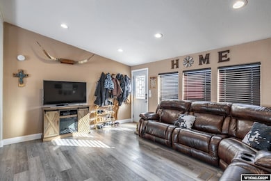 3858 Sand Drift Cir, Evansville, WY 82636 - photo 2