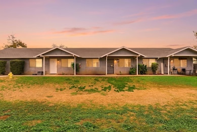 1349 S Liberty St, Visalia, CA 93292 - photo 2