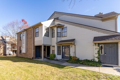 2301 Bayhead Dr, Parlin, NJ 08859 - photo 2