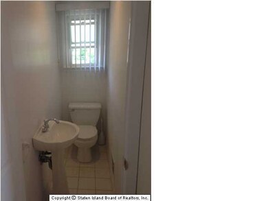 320 Chesterton Ave, Staten Island, NY 10306 - photo 5