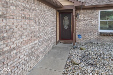 714 Hummingbird Ln, Whiteland, IN 46184 - photo 4