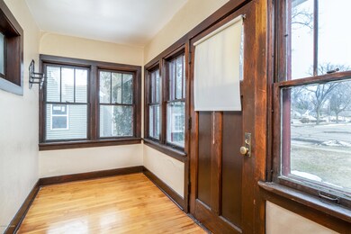 Porch/Entry
