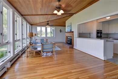 528 10th St, West Point, VA 23181 - photo 7