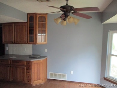 517 S Hemlock Ave, Broken Arrow, OK 74012 - photo 7